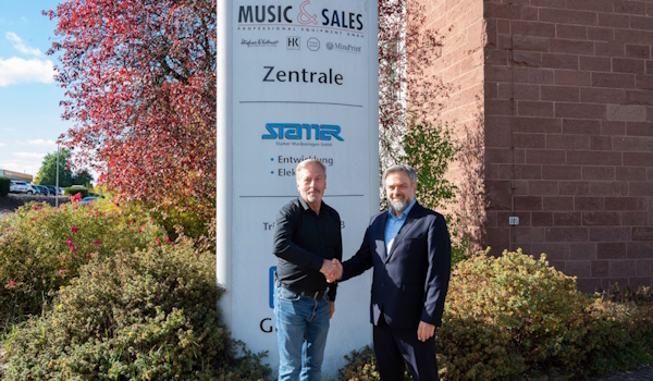 Eurhythmics & HK Audio