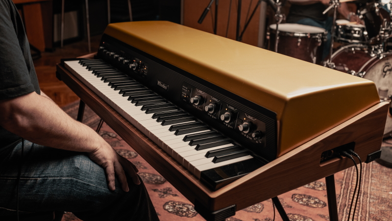 Rhodes MK8FX