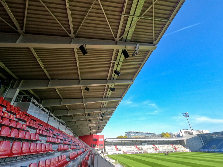 HK Audio Football 03 Wiesbaden Brita Arena 1