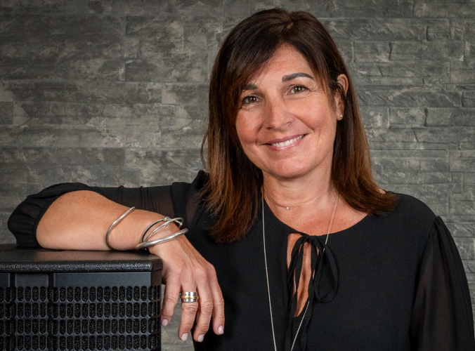 HK Audio IsabelleWear