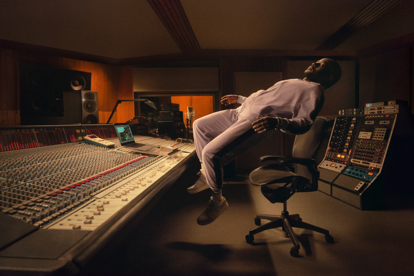Neumann Hear the Moment 2