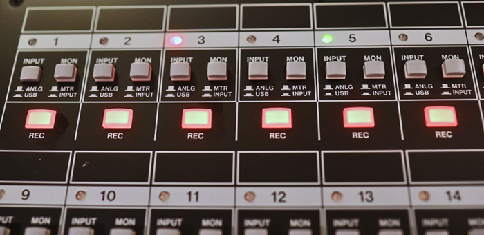 07 TascamStudioBridge ChSwitches